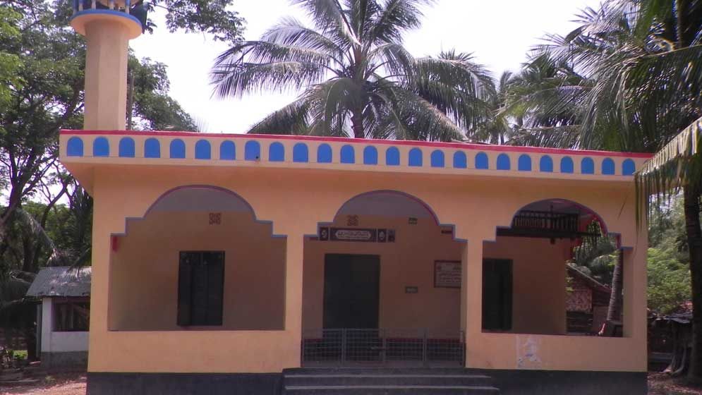 গাজীপুরে মসজিদ কমিটির দ্বন্দ্বে ৮ জন আহত