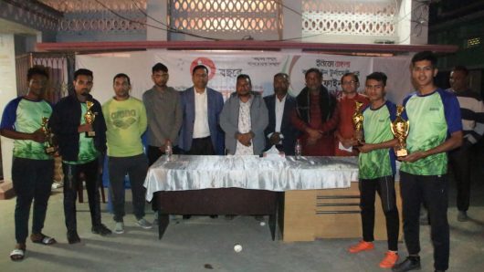 দৈনিক ইনফো বাংলা ব্যাডমিন্টন টুর্নামেন্টের গ্রান্ড ফাইনাল ও পুরস্কার বিতরণ সম্পন্ন
