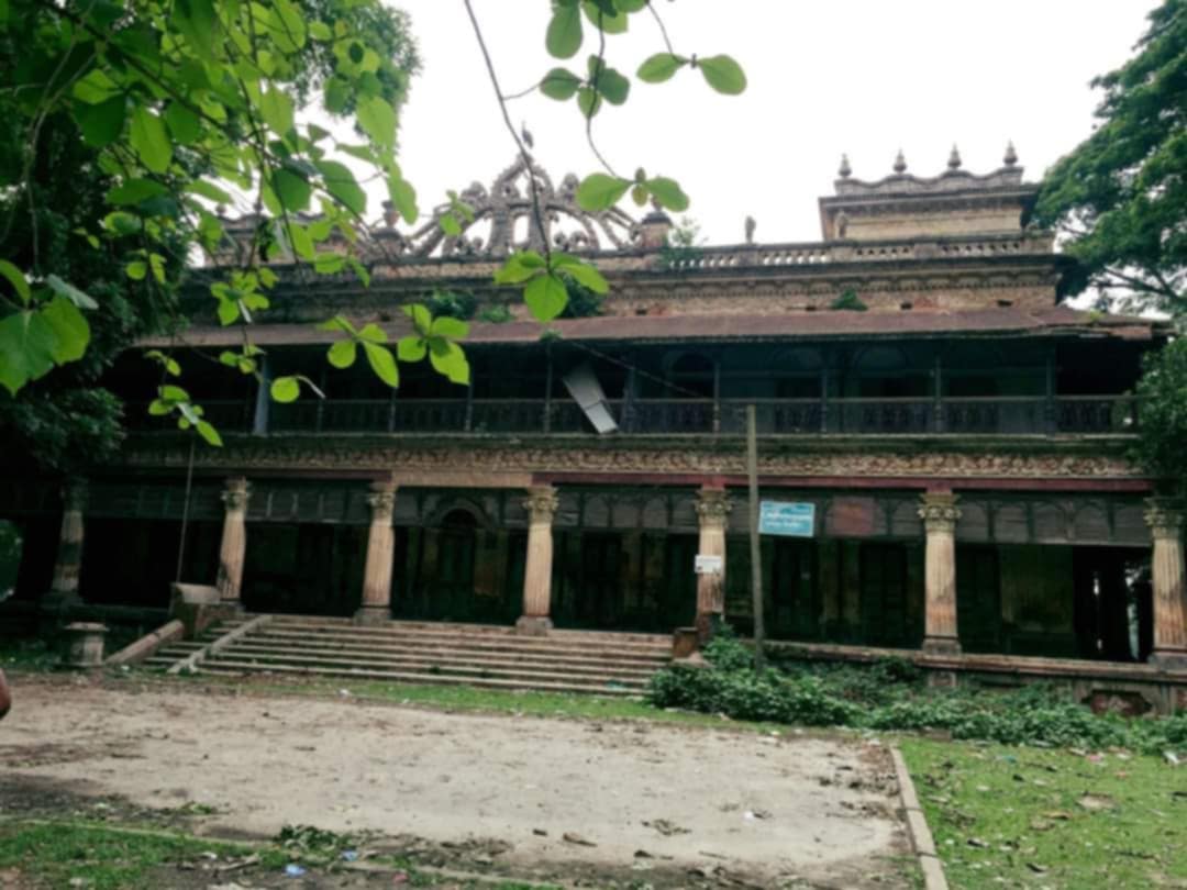 কালের সাক্ষী হয়ে দাঁড়িয়ে আছে নাগরপুরের পাকুটিয়া জমিদার বাড়ি 