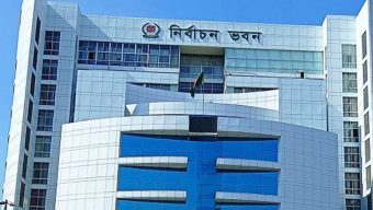 কঠোর আন্দোলনের হুঁশিয়ারি দিয়েছে নির্বাচন কমিশনের কর্মচারীরা