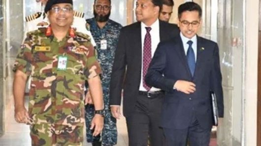 পররাষ্ট্র মন্ত্রণালয়ে হাজির হয়েছেন  ভারতীয় হাইকমিশনার