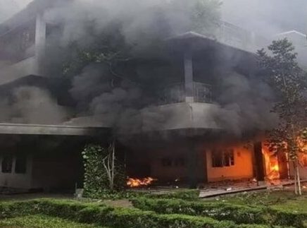 ধানমন্ডির ৩২ নম্বর বাড়িতে ভাঙচুরের ঘটনা অনভিপ্রেত :  অন্তর্বর্তী সরকার