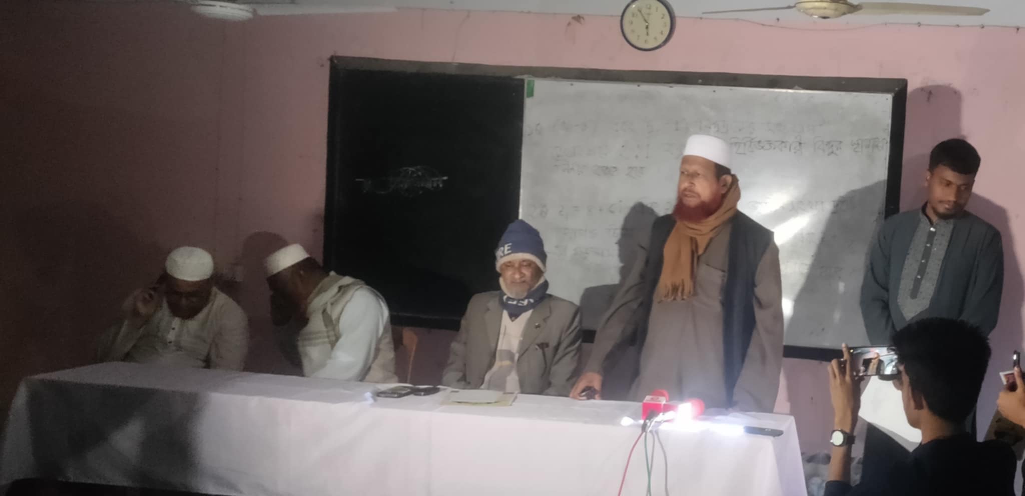 বাঘায় তাফসীরুল কোরআন মাহফিল বাস্তবায়ন উপলক্ষে সাংবাদিকদের সাথে মতবিনিময়