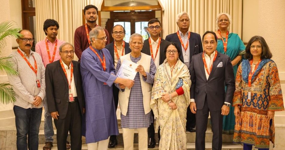 অনলাইন পোর্টাল’ বিষয়ে ৭ দফা সুপারিশ করে কমিশন