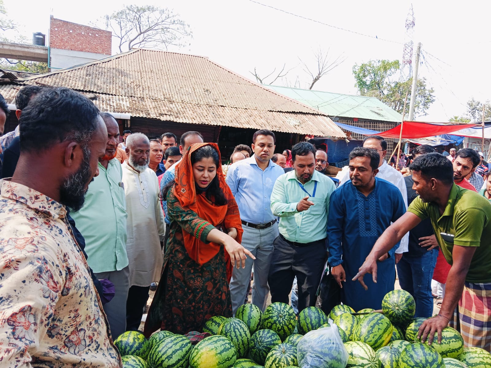 কাপাসিয়া উপজেলা প্রশাসনের উদ্যোগে  দ্রব্যমূল্য নিয়ন্ত্রণ ও বাজার মনিটরিং 
