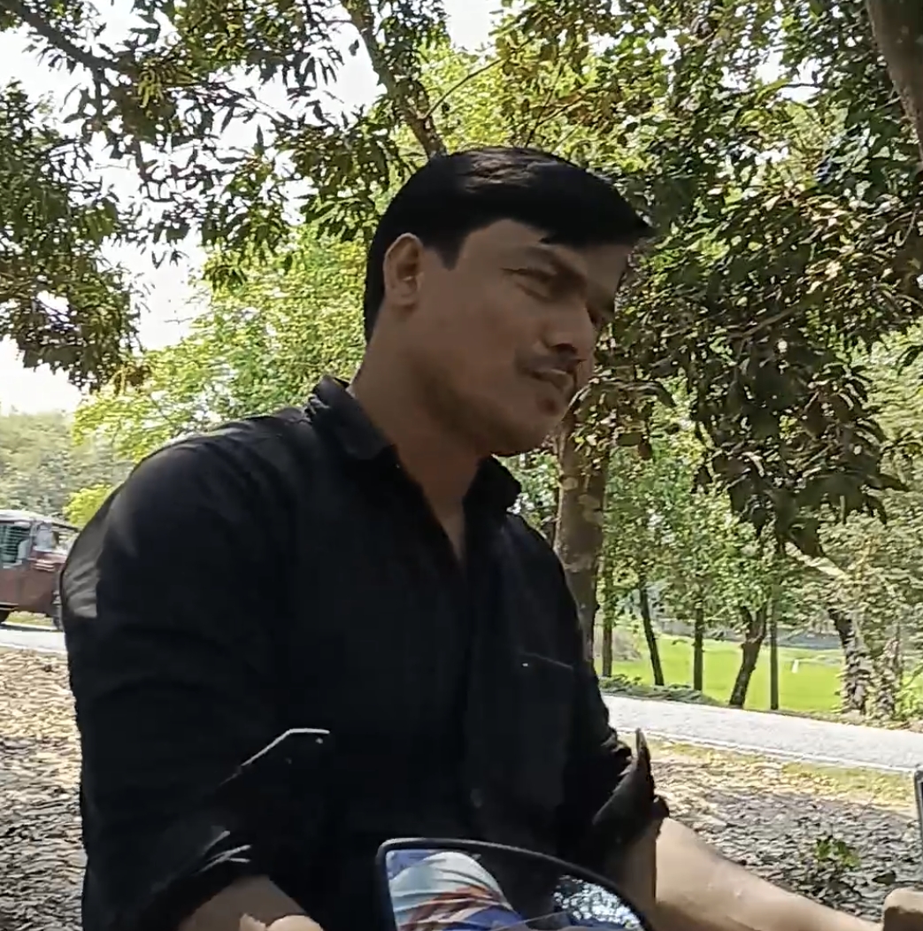 কালীগঞ্জে বিএনপি নেতার বিরুদ্ধে ভিজিএফের চাল আত্মসাতের অভিযোগ