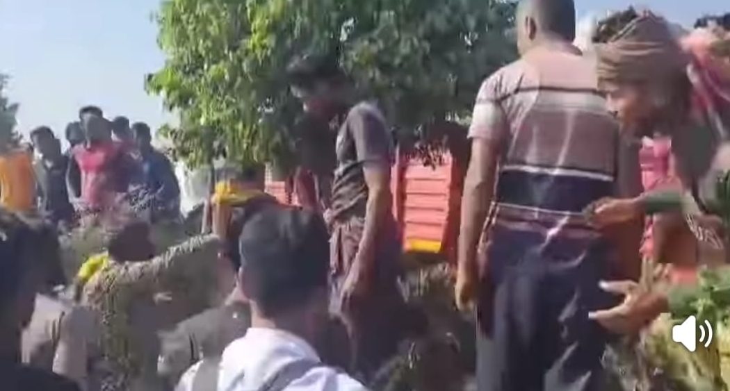 ইটভাটায় অভিযানের প্রতিবাদে সাভার আরিচা মহাসড়ক অবরোধ  ও গাড়ি ভাঙচুর