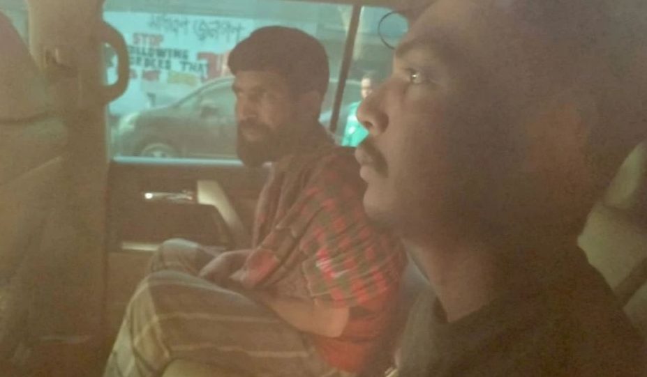 সেই রিকশালককে ছাড়িয়ে নিলেন উপদেষ্টা আসিফ মাহমুদ