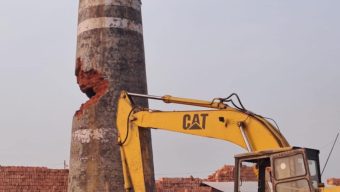 সাভারে অবৈধ  ইটের ভাটাগুলো গুড়িয়ে দেওয়া হয়েছে