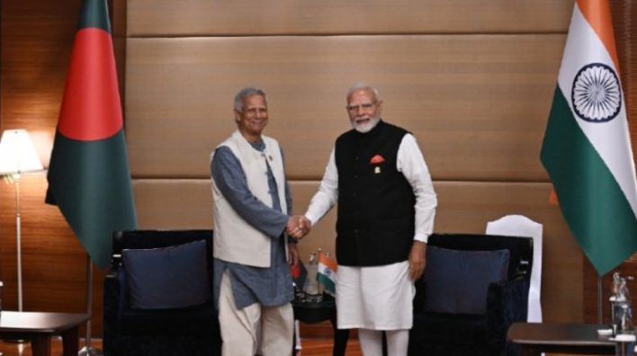 মোদির সঙ্গে বৈঠকে বসেছেন প্রধান উপদেষ্টা