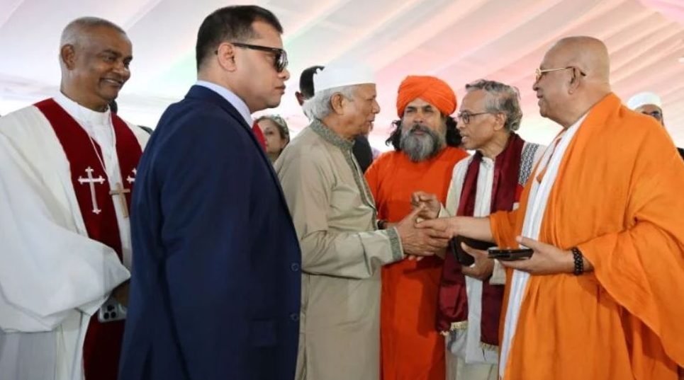 আমরা একে অপরের প্রতি সহনশীল হব : প্রধান উপদেষ্টা