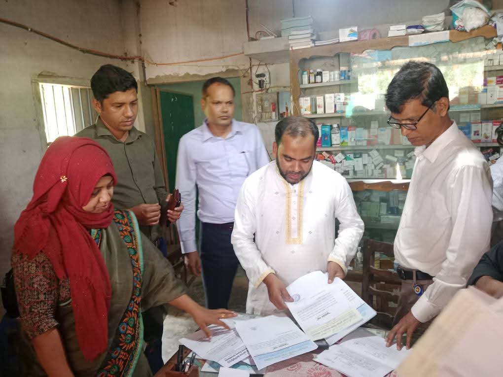 লোহাগাড়ায় অবৈধভাবে চিকিৎসা প্রদানের অভিযোগে  মোবাইল কোর্টের অভিযান, জরিমানা