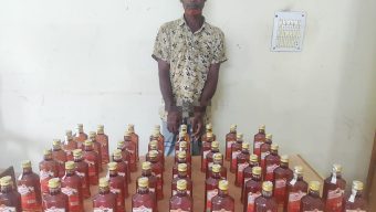 বড়লেখায় বিদেশি মদসহ আটক -১