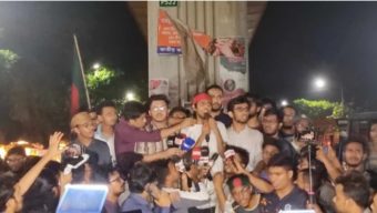 সারা দেশে ক্লাস বর্জনের ডাক শিক্ষার্থীদের