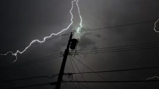 বজ্রপাতে সারাদেশে চার শিক্ষার্থীসহ ১০ জনের মৃত্যু