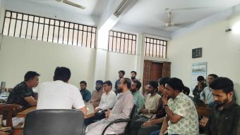 ইবিতে রাতের বেলায় ল্যাব ব্যবহারে বাঁধার অভিযোগ, আলোচনায় সমাধান