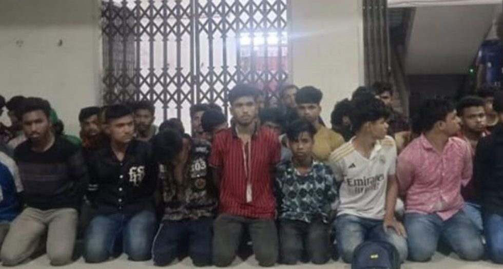 ‘মার্চ ফর গাজা’ কর্মসূচিতে যোগ না দেওয়ায় ইপিজেডের ২ কারখানায় ভাঙচুর, আটক ৪৫