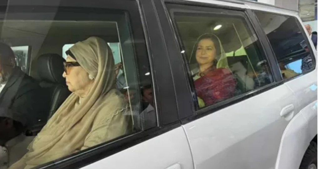 দেশে ফিরলেন খালেদা জিয়া