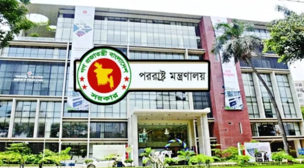 ভারত-পাকিস্তান প‌রি‌স্থি‌তির দিকে চোখ রেখেছে বাংলাদেশ