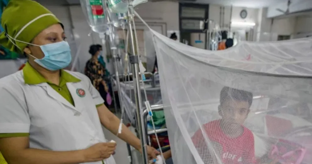 আজ আন্তর্জাতিক নার্স দিবস ২ লাখেরও বেশি নার্স-সংকট, সাদা পোশাক ফেরত চান নার্সরা