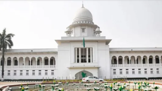 চট্টগ্রাম বন্দর পরিচালনার দায়িত্ব বিদেশিদের না দিতে হাইকোর্টে রিট