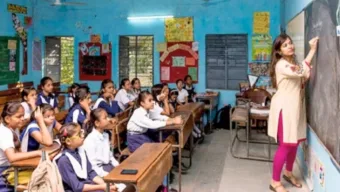 সোমবার থেকে প্রাথমিক শিক্ষকরা পূর্ণ দিবস কর্মবিরতিতে যাচ্ছে
