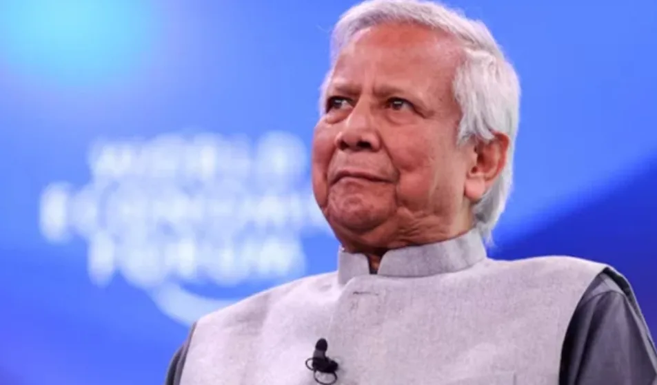 রয়টার্সের প্রতিবেদন অন্তর্বর্তী সরকারের ওপর চাপ বাড়ার সঙ্গে বাংলাদেশে ছড়িয়ে পড়েছে বিক্ষোভ