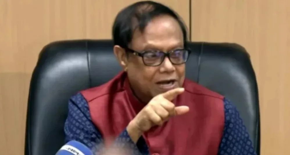 ১৮ থেকে ২০ বিলিয়ন ডলার পাচার হয়েছে: গভর্নর