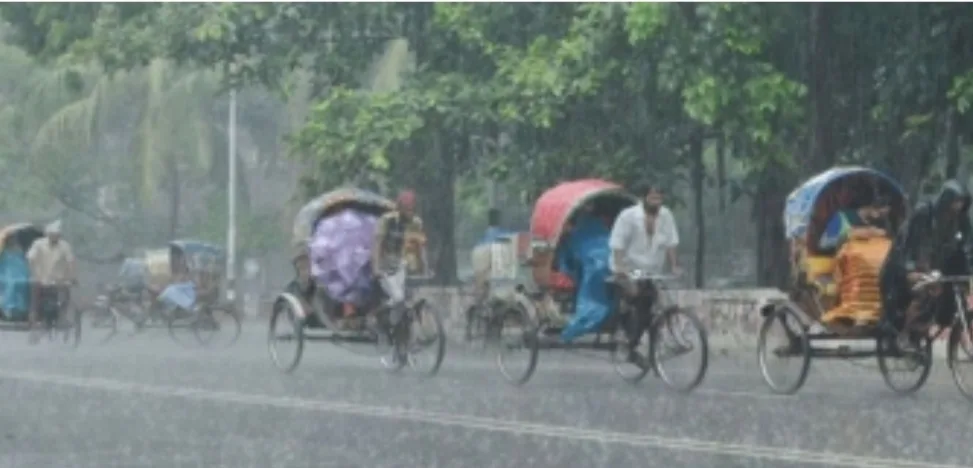 সকাল থেকেই রাজধানী জুড়ে বৃষ্টি, সাগরে লঘুচাপ