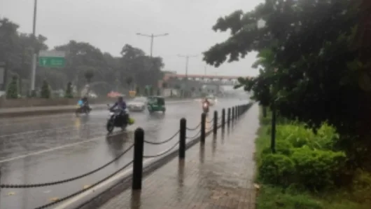 ঢাকায় টানা ১৮২ মিলি বৃষ্টি, জনজীবন বিপর্যস্ত