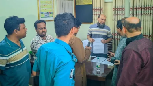 রংপুরে জিএম কাদেরের বাসভবনে হামলার ঘটনায় বৈষম্যবিরোধী আহ্বায়কসহ ২২ জনের নামে মামলা