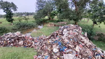 কুলাউড়ার কর্মধা দুষিত হচ্ছে দুর্গন্ধ আর ময়লা আবর্জনায়