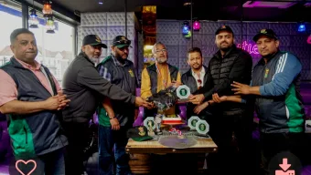 বৃটেনের কার্ডিফ ভিক্টোরিয়ানস স্পোর্টিং ক্লাবের জার্সি উন্মোচন ও ক্রেস্ট বিতরণ অনুষ্ঠিত