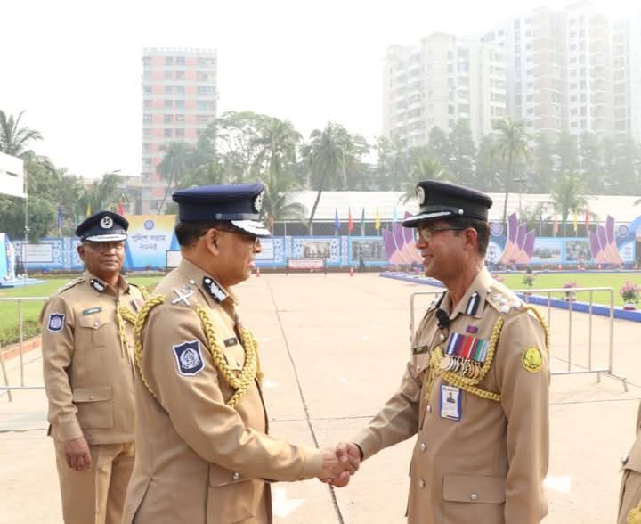 পুলিশ ফোর্স এক্সেমপ্লারি গুড সার্ভিস ব্যাজ-২০২৪ পেলেন এসএমপি’র পুলিশ কমিশনার রেজাউল করিম