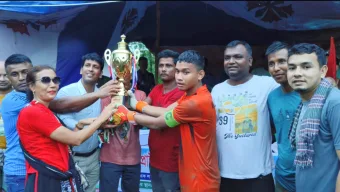 জুড়ীর ফুলতলায় খাসিয়া জনগোষ্ঠীর ফুটবল টুর্নামেন্ট সম্পন্ন
