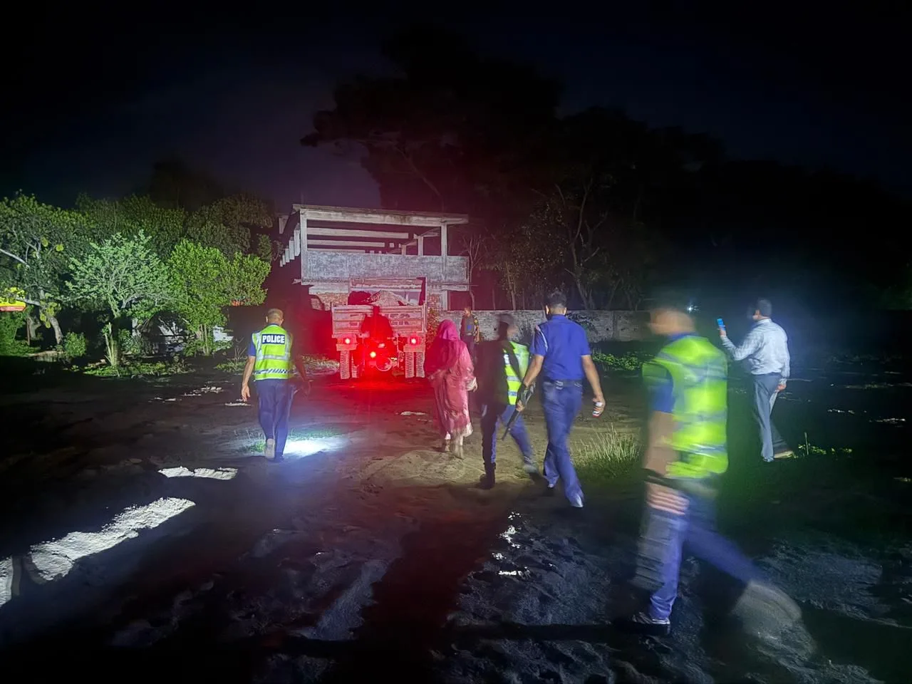 কালীগঞ্জে ভ্রাম্যমান আদালতের অভিযান, ৪০ হাজার টাকা জরিমানা