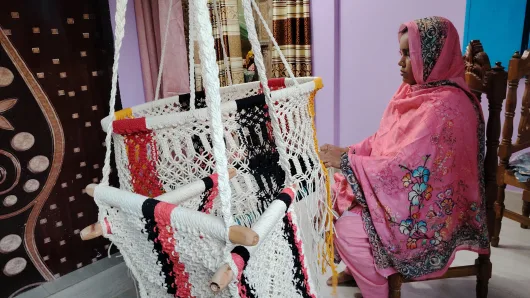 দোলনার গ্রাম বিরতুল; কালীগঞ্জে নারীদের স্বাবলম্বী হওয়ার গল্প