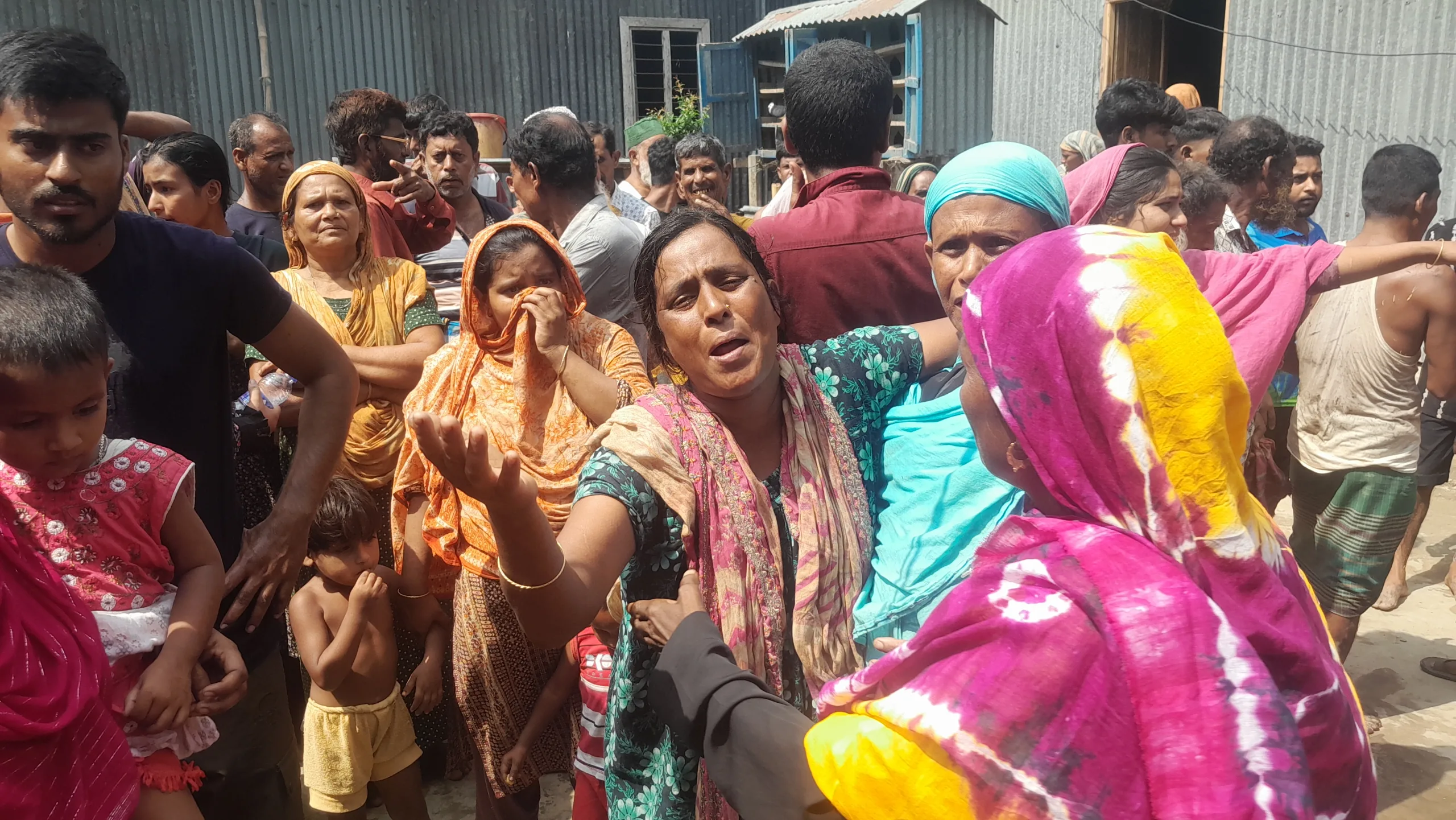 জমি নিয়ে বিরোধ; নাগরপুরে বিএনপি নেতার হামলায় নিহত- ১, আহত- ৪