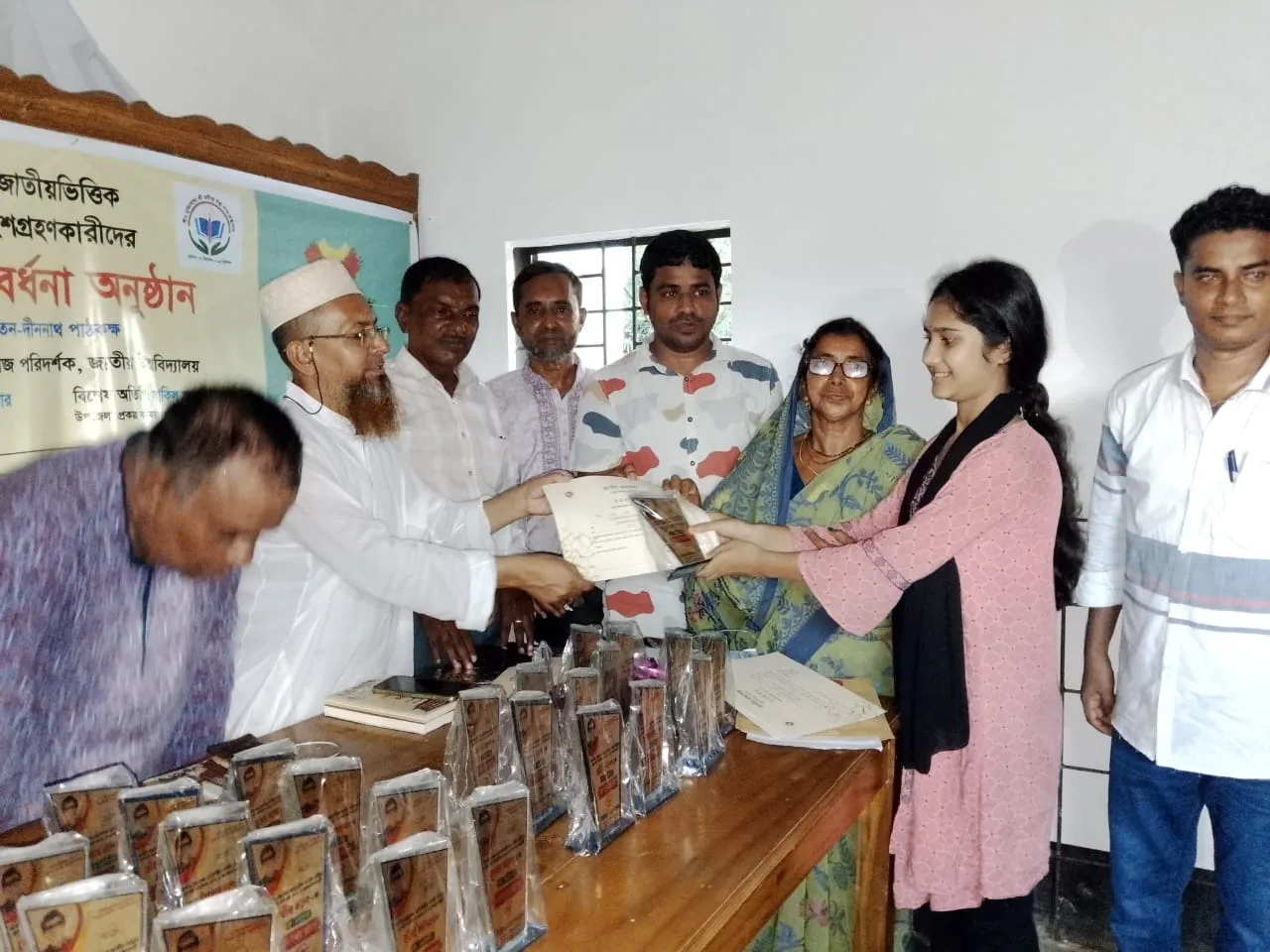 বীর মুক্তিযোদ্ধা শ্রী রবীন্দ্র চন্দ্র দাস গ্রন্থাগার আলো ছড়াচ্ছে জাতীয়ভাবে- সোয়েব আহমেদ
