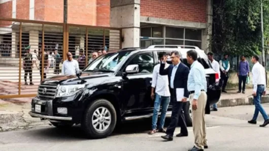 প্রধান উপদেষ্টার সঙ্গে বৈঠকে বিভিন্ন রাজনৈতিক দলের নেতাদের দ্বিতীধাপের বৈঠক চলছে