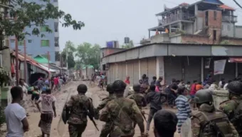 কারাখানার ছাদ থেকে লাফিয়ে শ্রমিকের মৃত্যু, রণক্ষেত্র শ্রীপুর