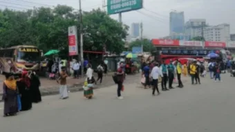 দূর্ভোগ এড়াতে ঈদের ছুটি শেষ না হতেই কর্মজীবীদের রাজধানীতে ফেরা শুরু