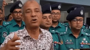 বাংলাদেশে পাচারের জন্যই ফেনসিডিল তৈরি করে ভারত: স্বরাষ্ট্র উপদেষ্টা
