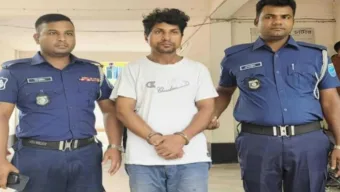 নারায়ণগঞ্জর ৪ ছাত্রীকে আটকে রেখে ধর্ষণ, মোহাম্মদপুর থেকে শিক্ষক গ্রেপ্তার 