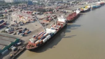 চট্টগ্রাম বন্দরে অচলাবস্থা: কাস্টমস শাটডাউনে স্থবির আমদানি-রপ্তানি