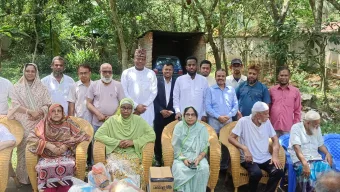 বৃদ্ধাশ্রমে ঈদ-পরবর্তী শুভেচ্ছা বিনিময়ে বিদেশী চিকিৎসক