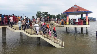 বেতুয়া-প্রশান্তির সৌন্দর্যে দর্শনার্থীদের মুগ্ধতা