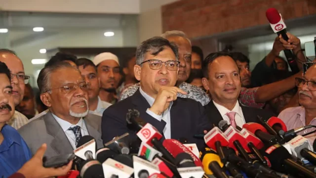 ডিসেম্বরের মধ্যে নির্বাচনের জন্য মতামত দিয়েছে সব রাজনৈতিক দল:সালাহউদ্দিন আহমদ