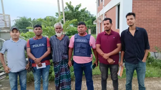 মৌলভীবাজারের কমলগঞ্জে দুই ভাতিজিকে কুপিয়ে হত্যায় অভিযুক্ত ঘাতক চাচা মাসুক মিয়া গ্রেফতার