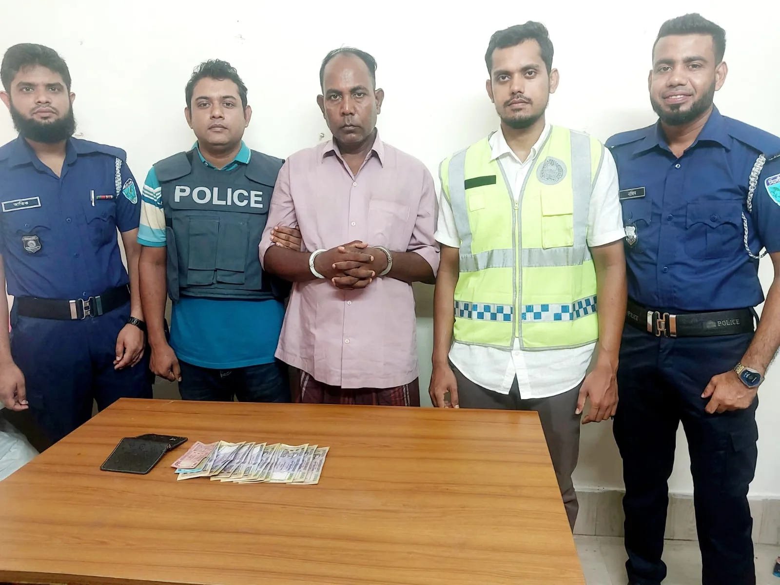 লাউয়াছড়ায় ডাকাতির ঘটনায় আরও একজন গ্রেফতার